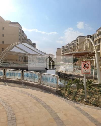 Resale apartment at a special price in a prime location in Mostakbal City, directly opposite Madinaty gate in Sarai Compound.