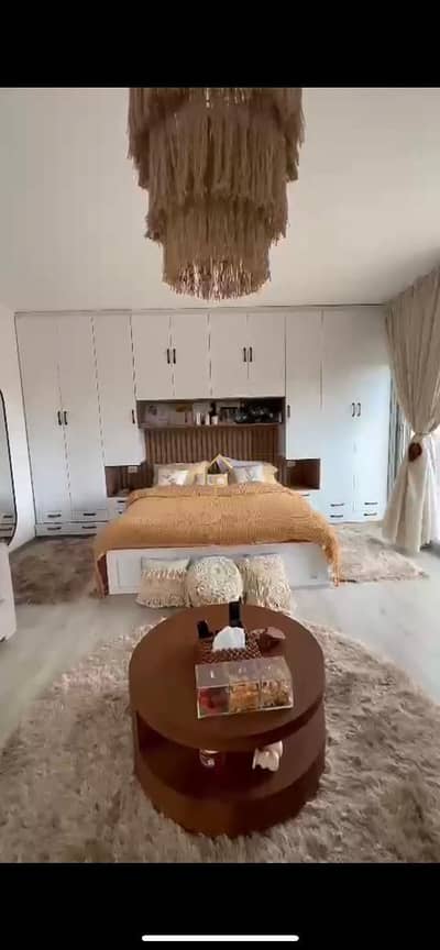 Furnished roof studio for rent in palm parks