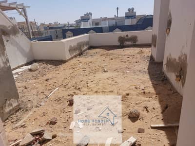 Middle Penthouse for Sale in Mountain View Hyde Park New Cairo with 166 sqm, 2 Bedrooms, 3 Bathrooms and Semi-Finished Condition in a Prime Location Middle Penthouse for Sale in Mountain View Hyde Park New Cairo with 166 sqm, 2 Bedrooms, 3 Bathrooms and Semi-Finished Condition in a Prime Location