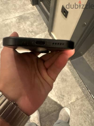 آبل - آيفون 16 بلس