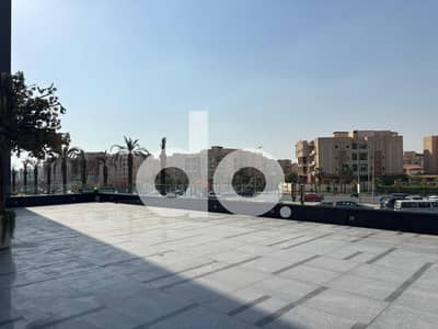 Prime F&B Retail Space * Indoor Area: 300 sqm + Outdoor Area: 300 sqm for Rent | Directly on North 90 Street, New Cairo