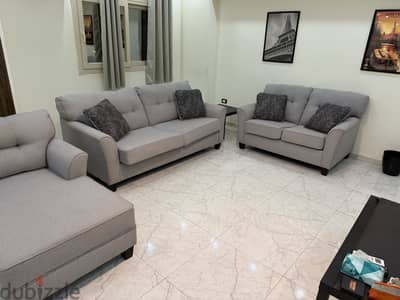 Excellent condition 3 piece sofa set