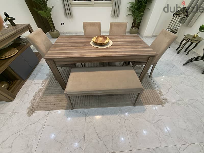 Stunning dining set 1
