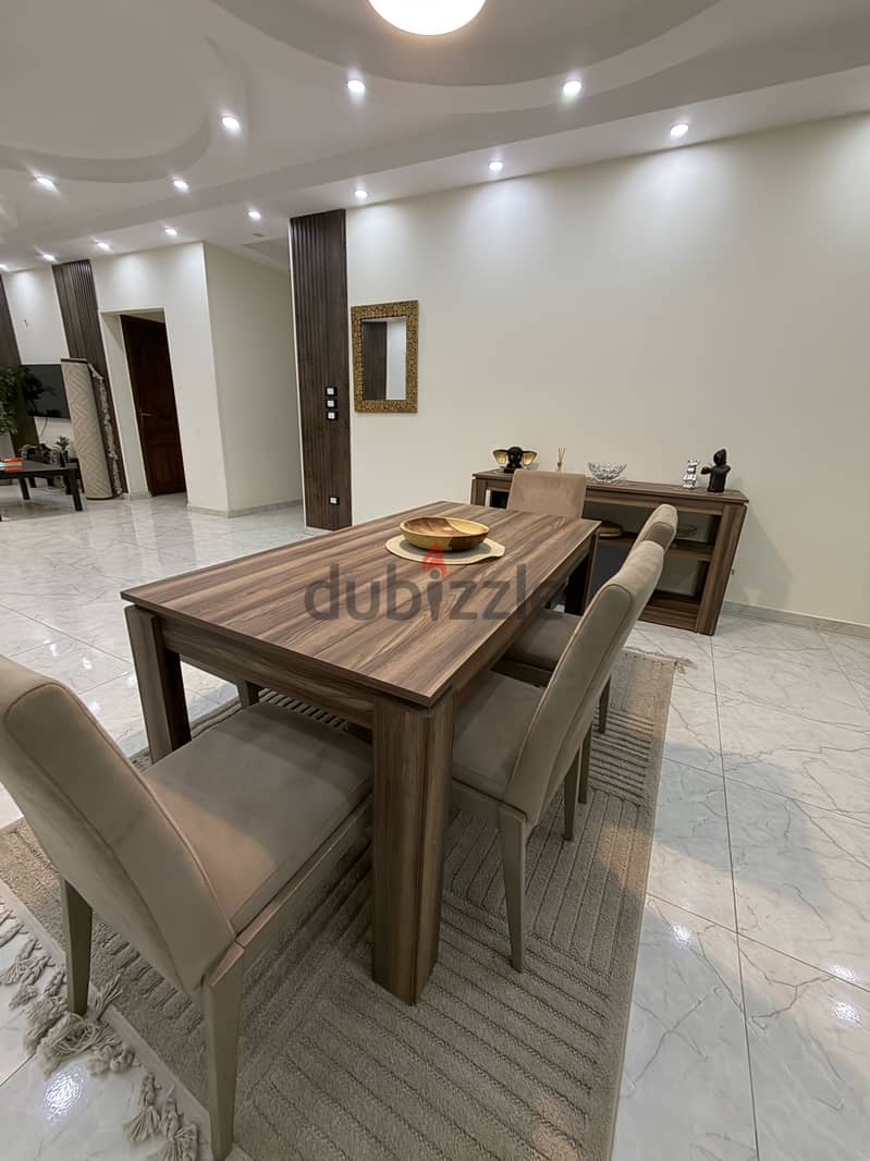 Stunning dining set 3
