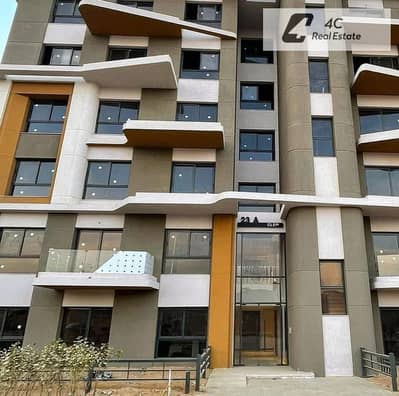 شقة استلام فوري بمقدم وتكملة أقساط ريسيل بأقل من سعر الشركة 4 غرف في Palm Hills New Cairo التجمع الخامس بالقرب من الجولدن سكوير وشارع التسعين للبيع