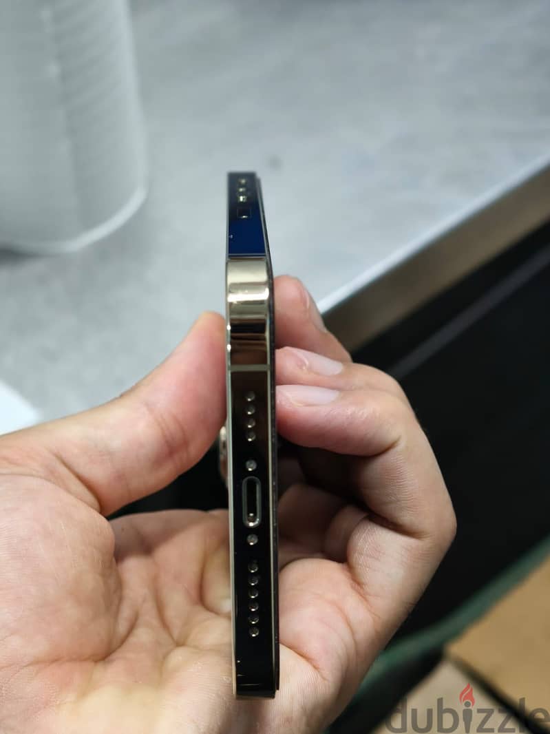 IPhone 12 Pro Max 5