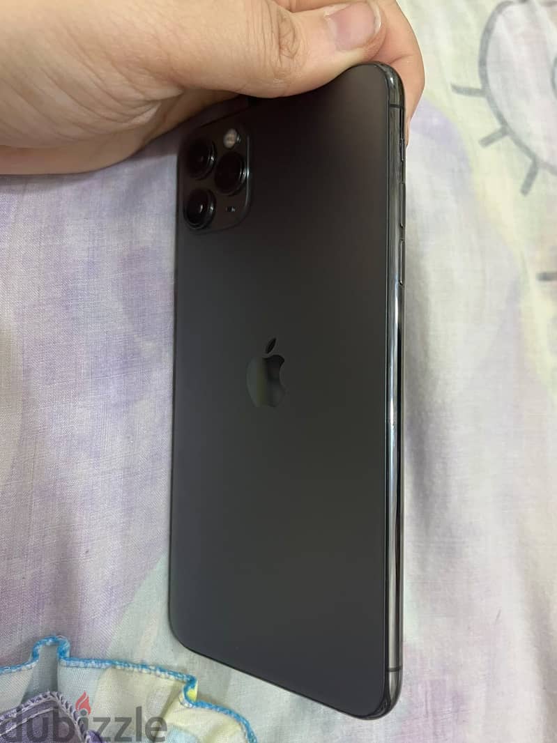 Apple - iPhone 11 Pro Max 1