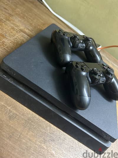 PS4 Slim