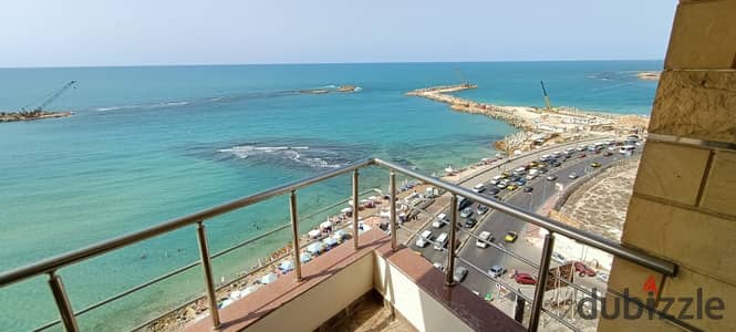3 rooms and 3 bathrooms direct sea view