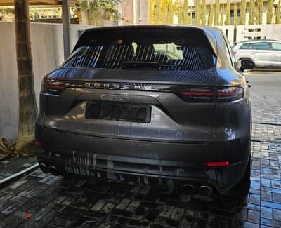 Porsche Cayenne S SUV  2019 اعلي مواصفات