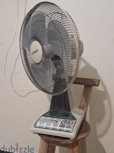 مروحة مكتب فريش