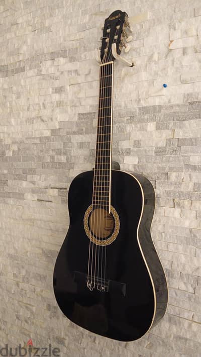guitar fitness  جيتار كلاسيك حالته ممتازه