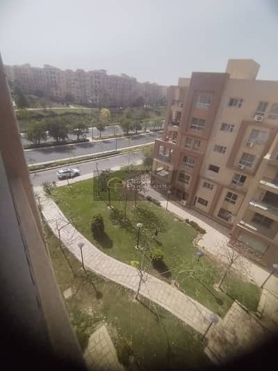 لقطه للايجار مساحه 200 متر ايجار قانون B8 مجموعه 81 فيو مجرى السيل