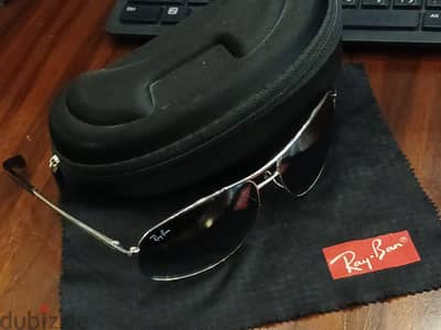 نظارة شمسية من طراز ريبان نافيجيتور (Ray-Ban Navigator / Aviator) الشه