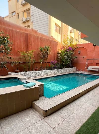 Villa in Al-Abour city, Al-Falat neighborhood, next to Line 10 and steps from Farid Habib Hospital, Villa with a swimming pool and sold with furniture.