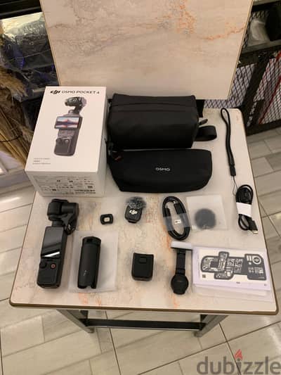 DJI Osmo Pocket 4  ( Creator Combo Edition )