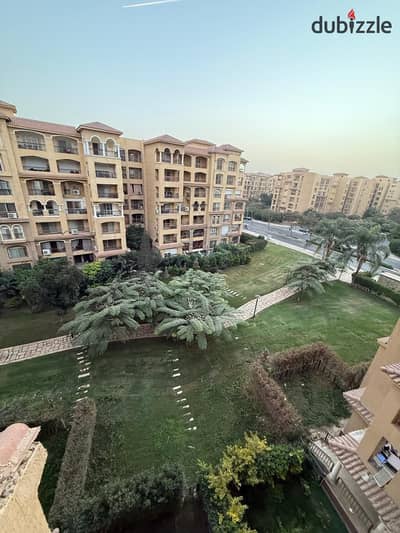 For sale, an apartment in Madinaty B1, Garden view