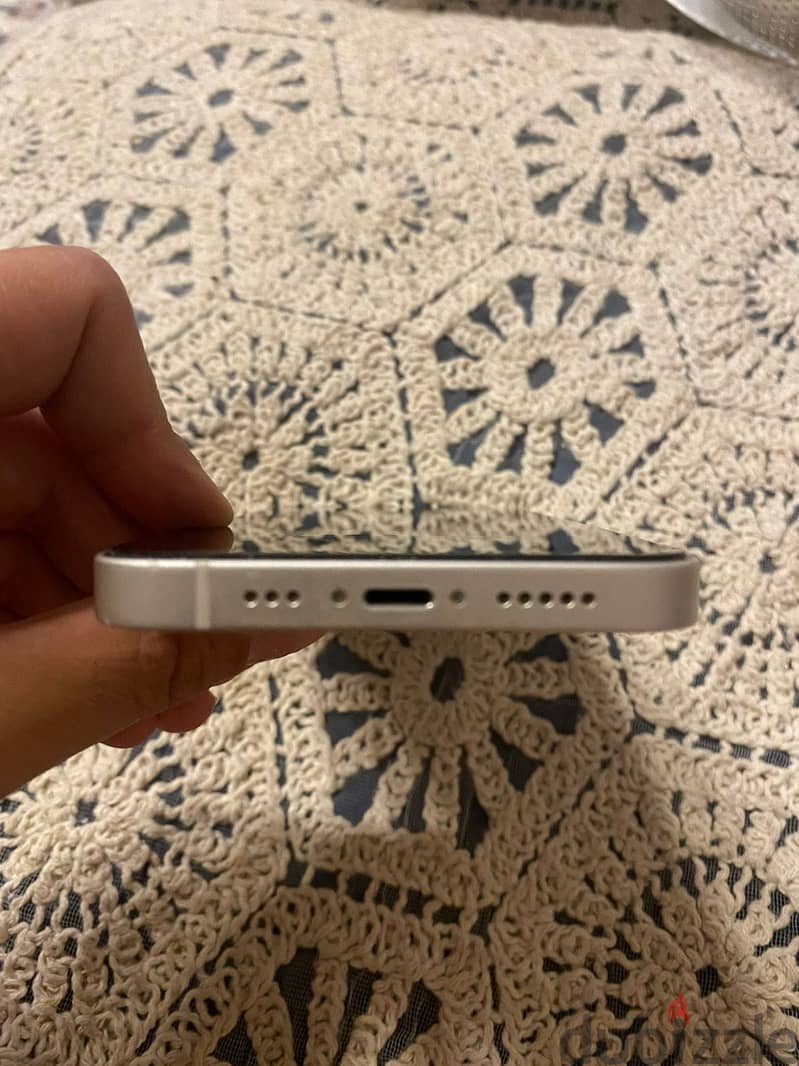 Apple - iPhone 14 1