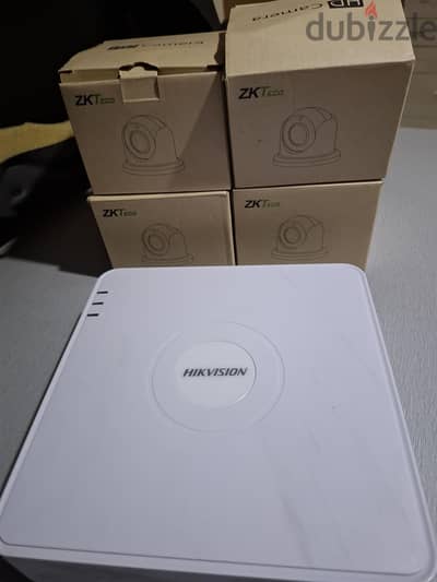 4 Security cameras and Its DVR 4 channels