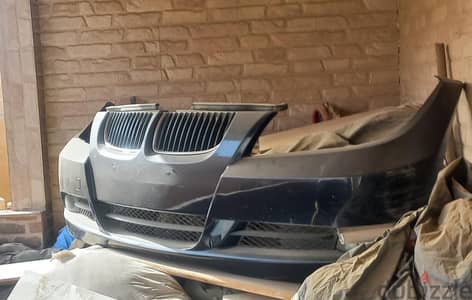 كبوت و اكصدام بري فيس ليفت ٢٠٠٨ E90 حاله ممتازه لون كحلي