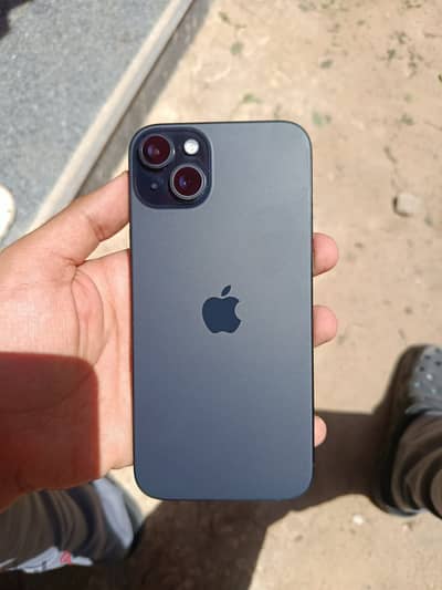آيفون ١٥ بلاس