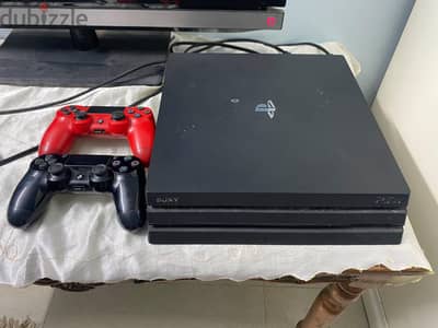 ps4 pro golden 9.00 2 controller's