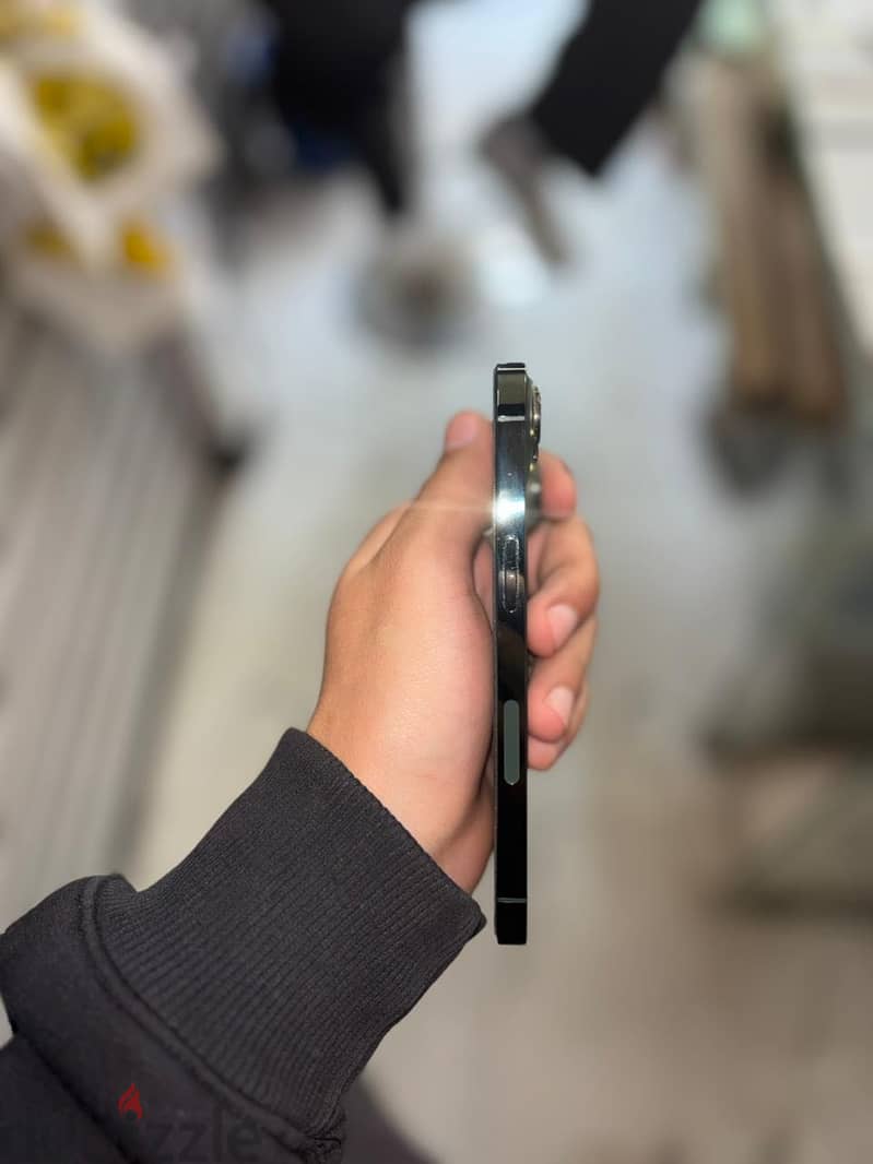 Apple - iPhone 13 Pro 1