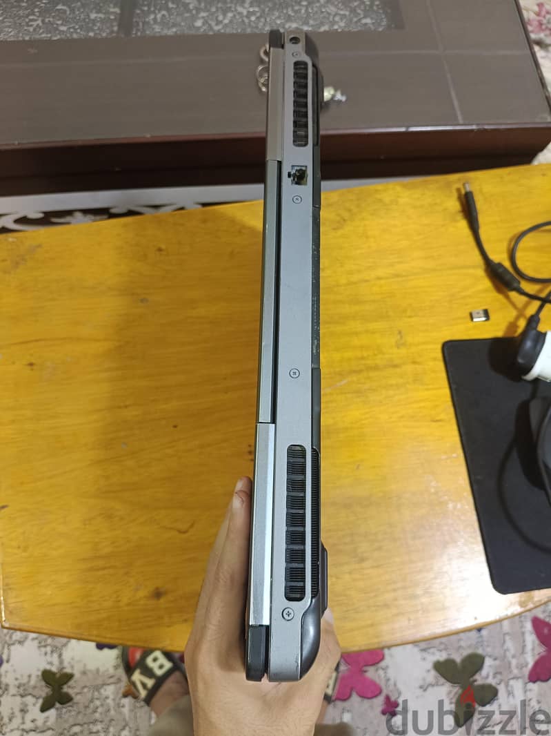 Dell Precision 7710 4