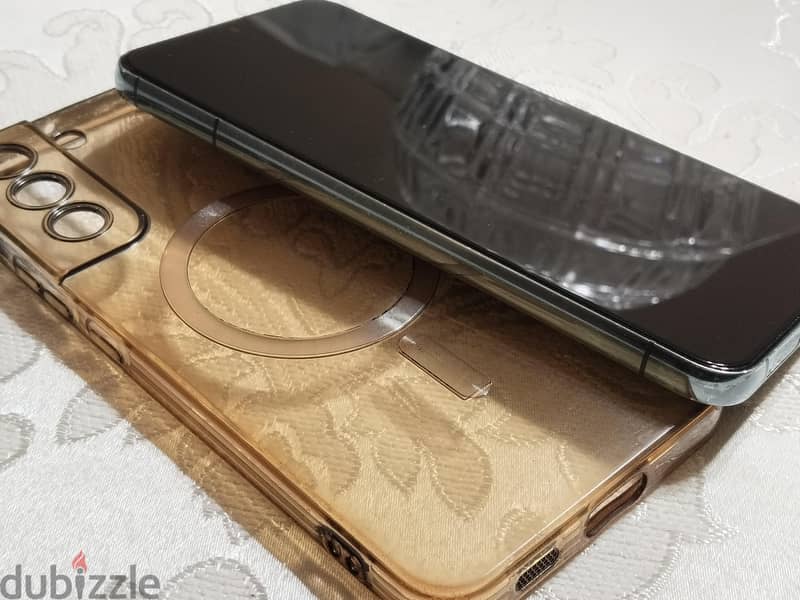 Samsung S22 Plus 2