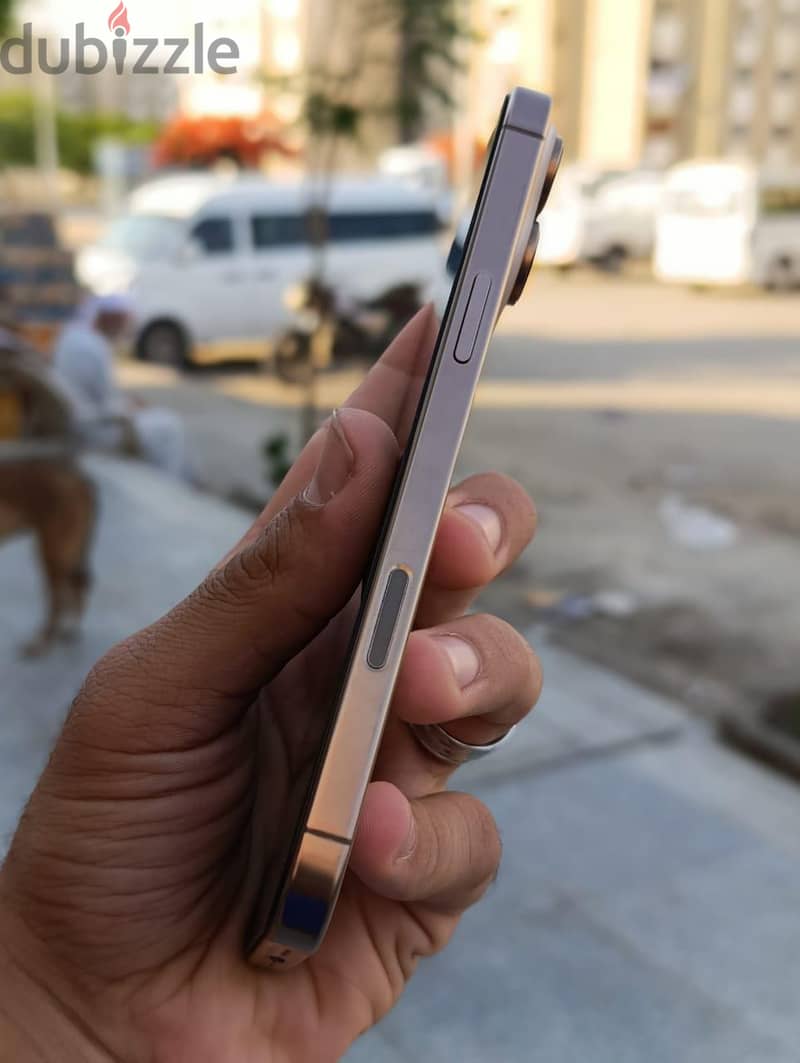 Apple - iPhone 16 Pro Max 5