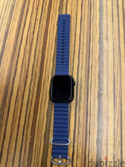 Apple watch series 8