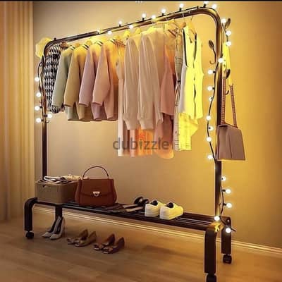 استاند ملابس فردي ب ٦٥٠
