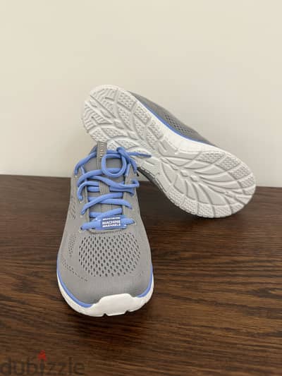 Sketcher women