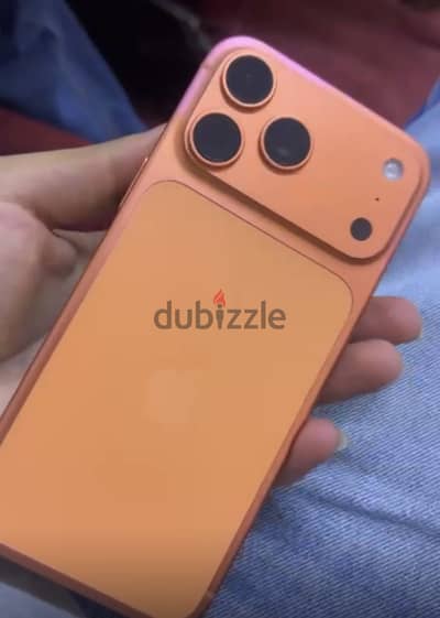 آبل - آيفون 17 برو ماكس