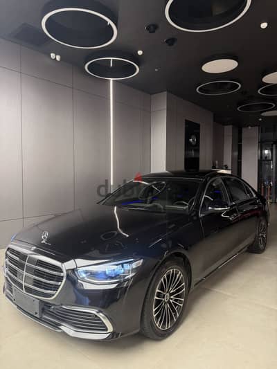 Mercedes-Benz S450 2023