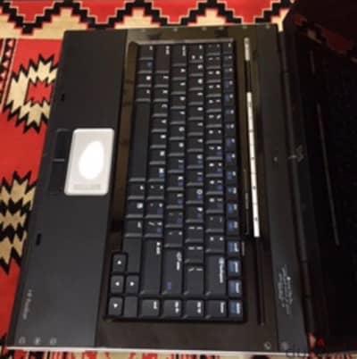 اتش بي 15.4 بوصه بكارت نفيديا 7400