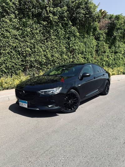 Opel Insignia 2018 توب لاين