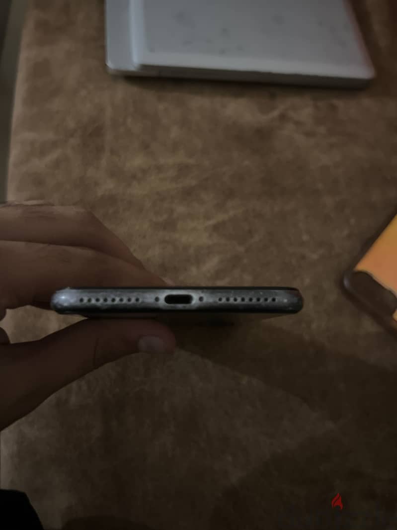 Apple - iPhone 8 Plus 3
