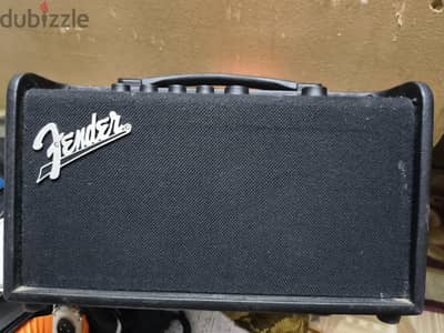 Fender mustang LT40S