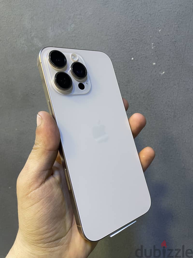 Apple - iPhone 16 Pro Max 1