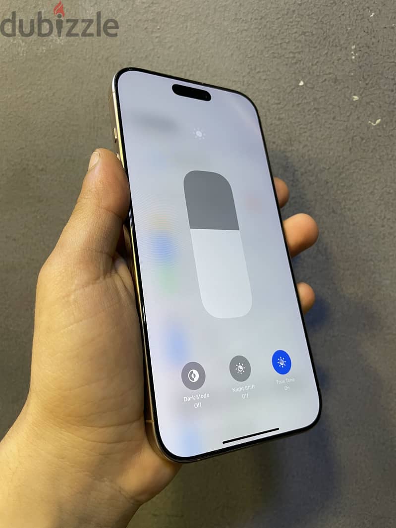 Apple - iPhone 16 Pro Max 3