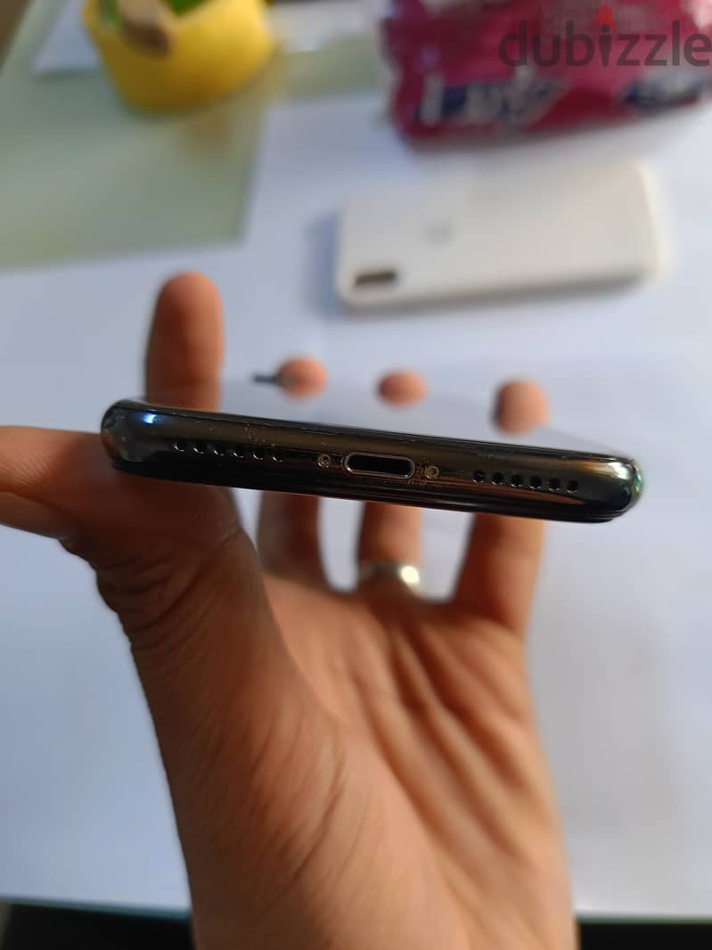 Apple - iPhone X 1