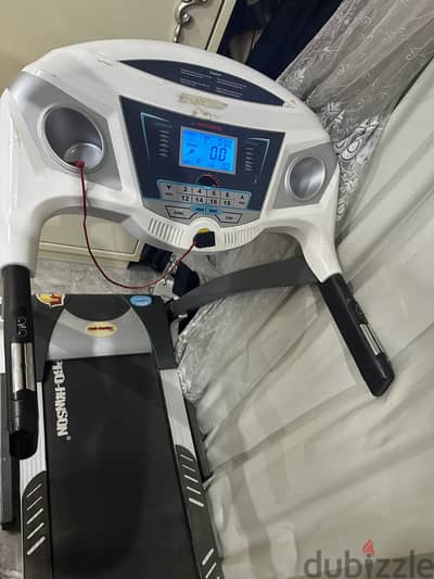 مشاية كهربائية حتى وزن ١٥٠ كجم