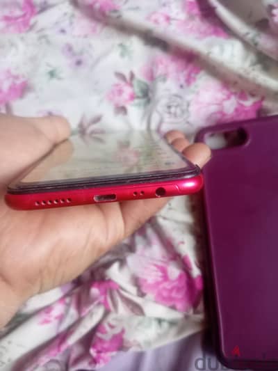 oppoA1k في شرخ في بلغه م32رام2 جهاز نضيف جدا جدا جدا فاضي