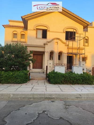 **فيلا للبيع في مدينتي – نموذج F3 – جاردن خاصة – موقع مميز**  فرصة مميزة لامتلاك فيلا في أحد أفضل مواقع مدينتي، داخل المجموعة 23، بموقع هادئ وقريب من