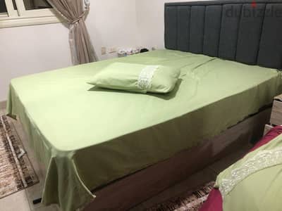 سرير استعمال فترة قصيرة يعتبر جديد