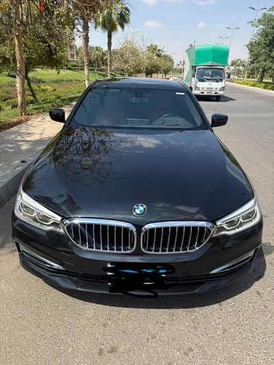 بي ام دبليو 520 2019