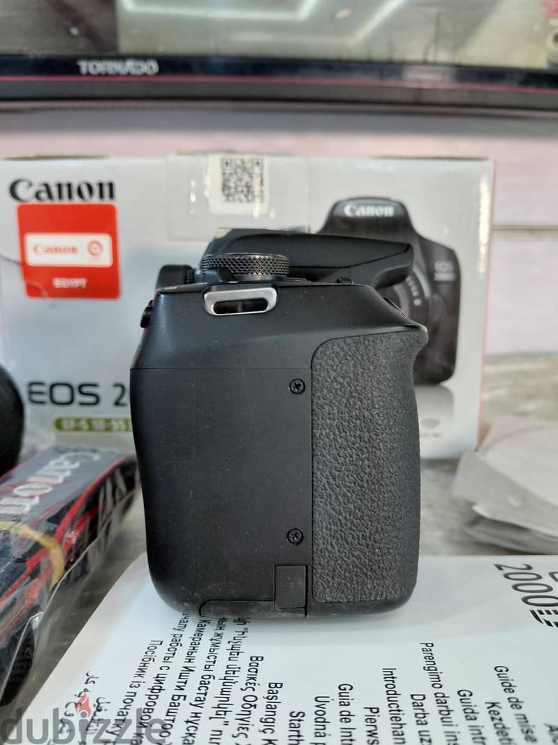 Canon 2000D 4