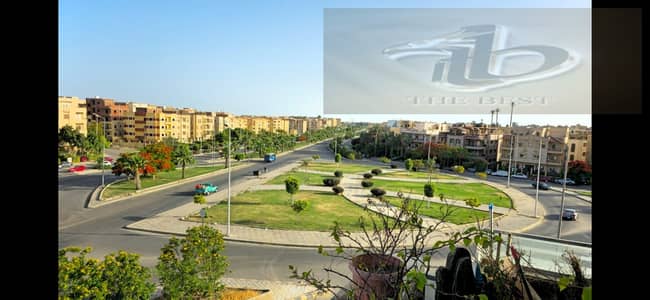 للبيع روف بفيلا في البنفسج 4  فرصة مميزة للسكن الراقي في التجمع الخامس، روف بمساحة واسعة وتشطيب فاخر، جاهز للسكن الفوري بوضع قانوني آمن تماماً.