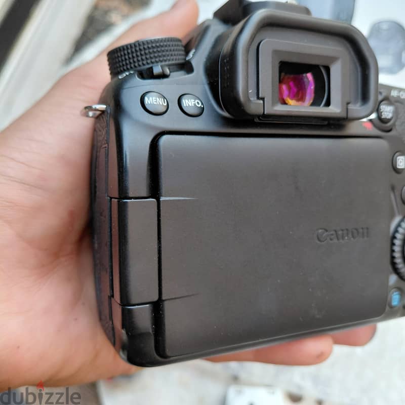 Canon 80D 2